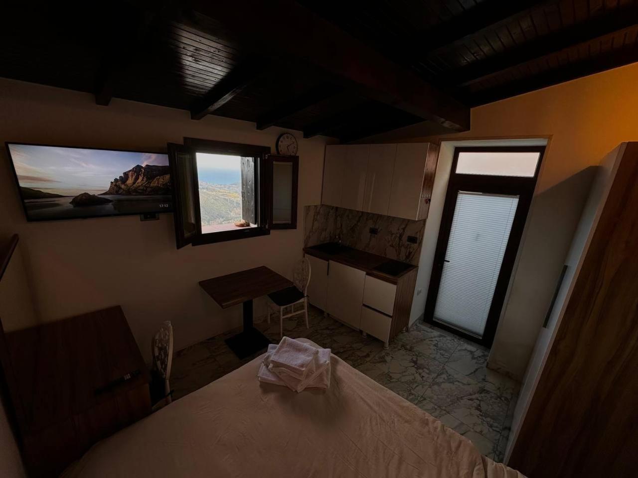 Villa Di Campagna Con Vista Mare 5 Camere Da Letto Pampara Bagian luar foto